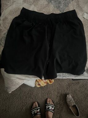 Men's Black Athletic Drawstring Shorts